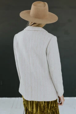 SALT Roxboro Pinstripe Classic Blazer -Arla Fashion 7W4A7011