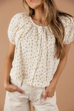 Wrinkle In Time Button Down Blouse -Arla Fashion 7W4A7087