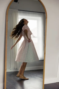 Sunday Morning Detail Dress -Arla Fashion 7W4A8708 b582f916 024b 41df 8fe3 26700c33640f