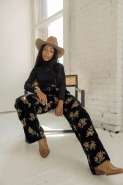 Journey To The Past Turtleneck Bodysuit -Arla Fashion 7W4A9342 c7b41940 267a 4313 9d53 e1199c6f4334