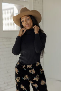 Journey To The Past Turtleneck Bodysuit -Arla Fashion 7W4A9366