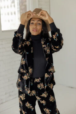 Journey To The Past Turtleneck Bodysuit -Arla Fashion 7W4A9461 a5f2721c e7a3 448a 96d4 933e68062c3a