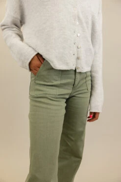 Skyler High Rise Raw Edge Pants -Arla Fashion 7W4A9562 a7383ef9 1bcf 40b2 a705 12f9b57258f8