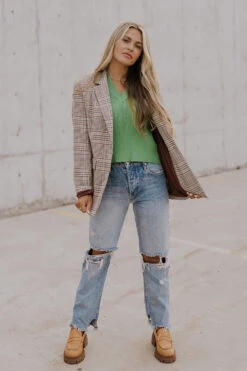 Scream And Shout Cropped Sweater Vest -Arla Fashion 7W4A9577