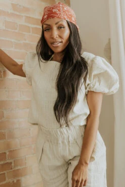 SALT Donatella Puff Sleeve Blouse 17 SALT Donatella Puff Sleeve Blouse -Arla Fashion 7W4A9619 0a76b03e 7601 4fae 8ed8 ea171fc2e08e