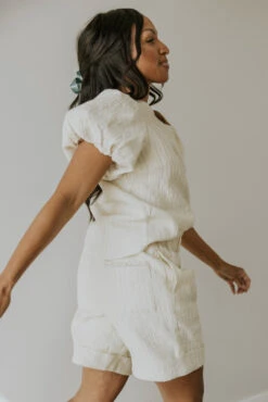 SALT Donatella Puff Sleeve Blouse 23 SALT Donatella Puff Sleeve Blouse -Arla Fashion 7W4A9873