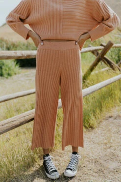 SALT Kerrisdale Two Direction Ribbed Trousers 13 SALT Kerrisdale Two Direction Ribbed Trousers -Arla Fashion SALT 613